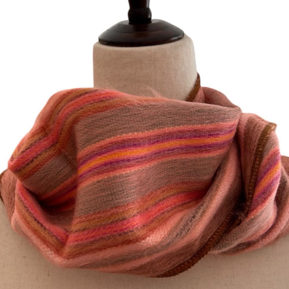 Beautiful alpaca scarf from Ecuador so soft and warm! Poppy’s Alpaca Farm - Picture 8 of 10